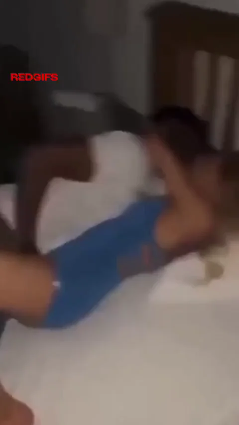 niggas didn't even have time to get naked 😭😭