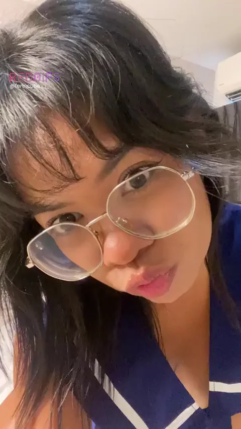 Small boobs and tight holes 🤤