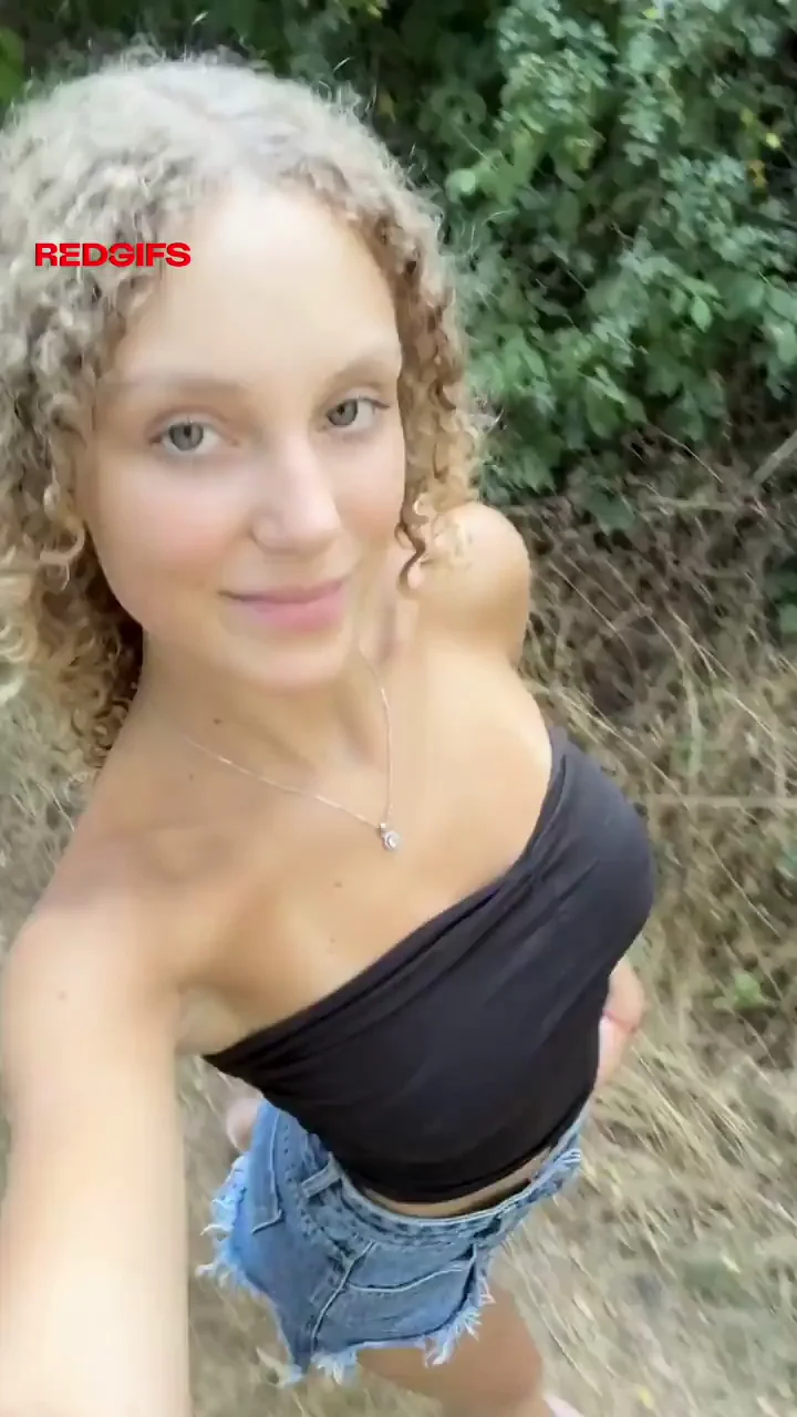 I love to bare my boobs while walking
