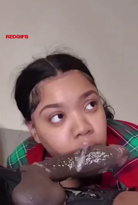 Cute Redbone Slut Gobbling Massive BBC 🍆💦