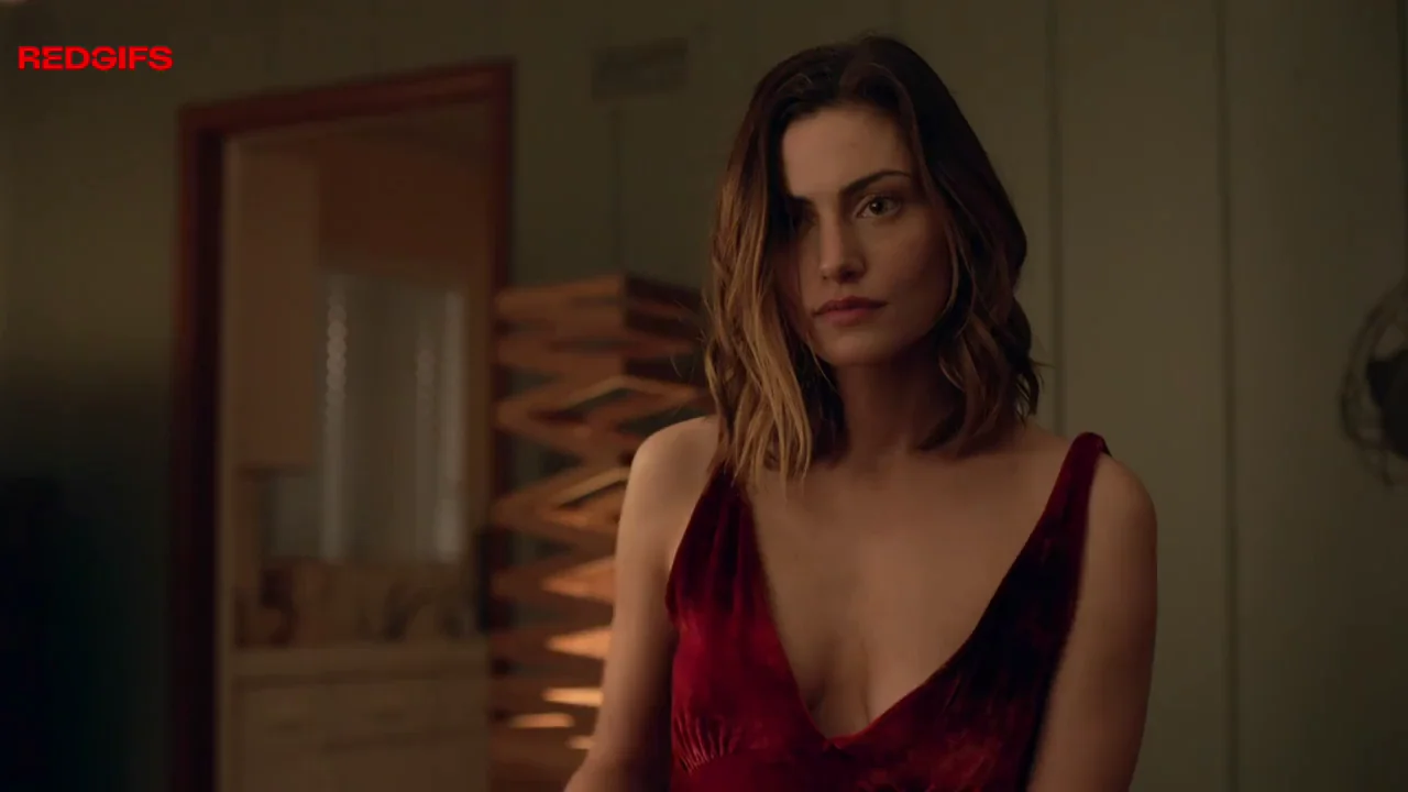 Phoebe Tonkin’s Steamy Nude Embrace in The Affair (2018)