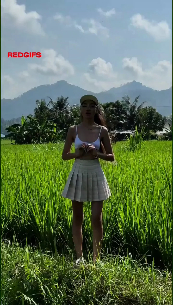 I show off my charms in the field