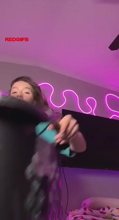 Punk Babe's Tits Taunt: 'What Would Your Dick Yell First?' 😈🍆💦