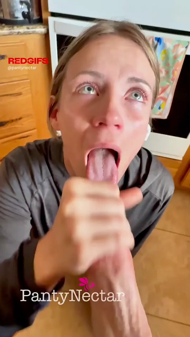 I like to feel warm cum on my face