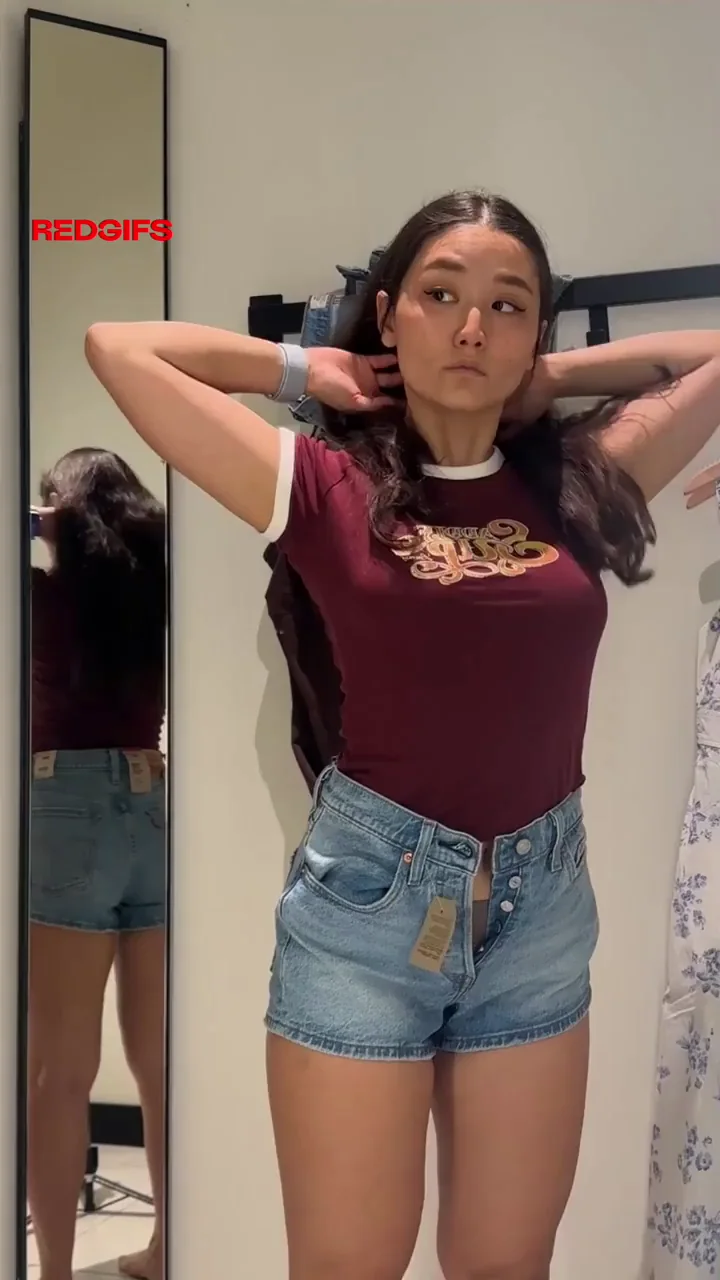 Still waiting for someone to fck me in the changing rooms