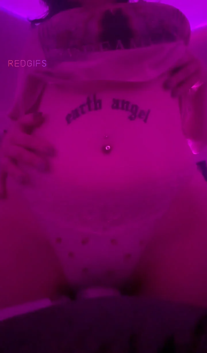 Insert face here