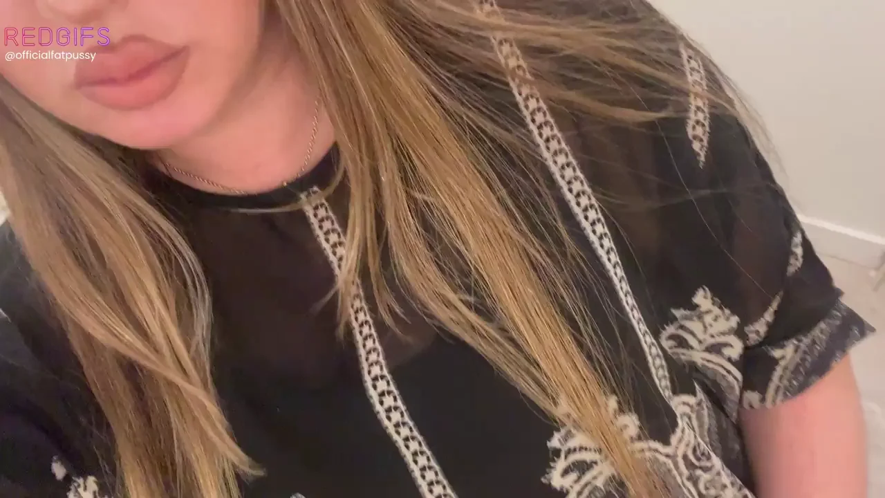 My pussy is a little hungry tonight