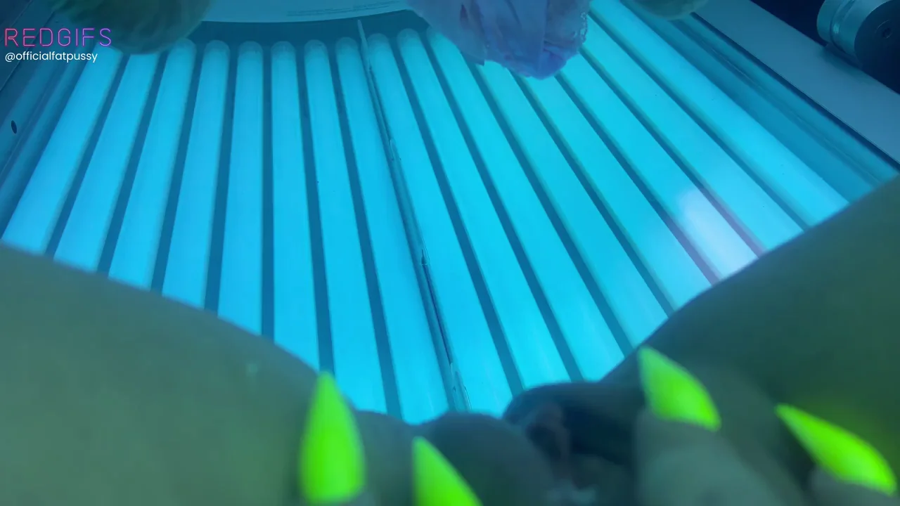 Fat Pussy Begging: Neon Poolside Tease