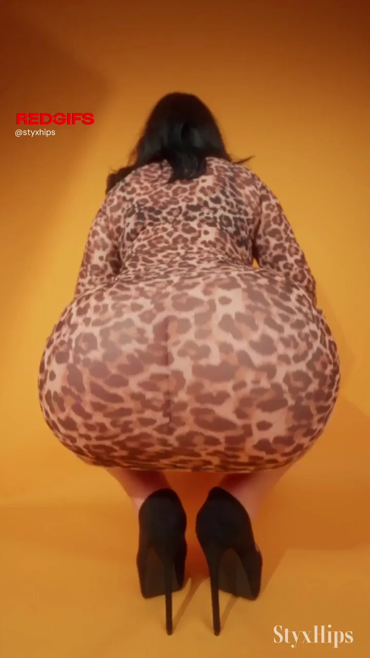My ass ALWAYS wants to be the centaur of attention