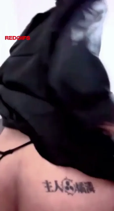 Ever Tasted This Juicy Asian Girlcock? 🍆💦