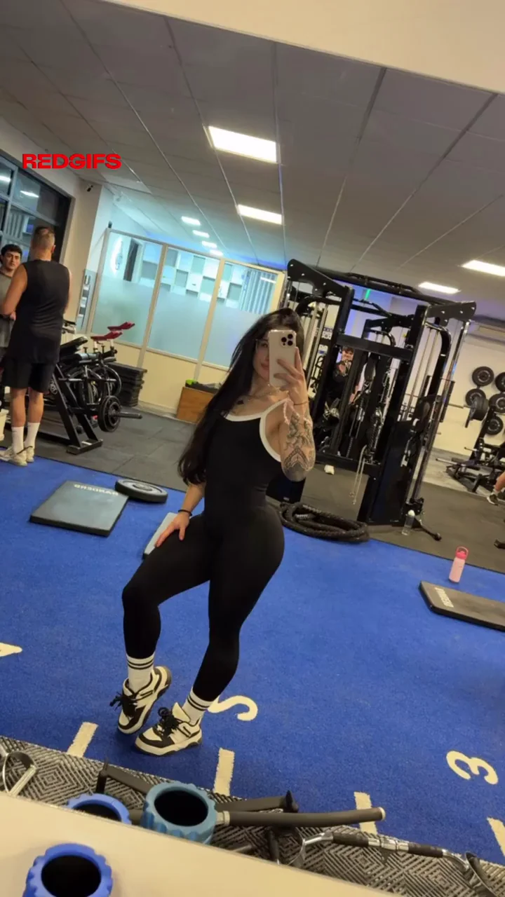 Warm up, work out… and don’t forget the after-gym cardio 😏💦