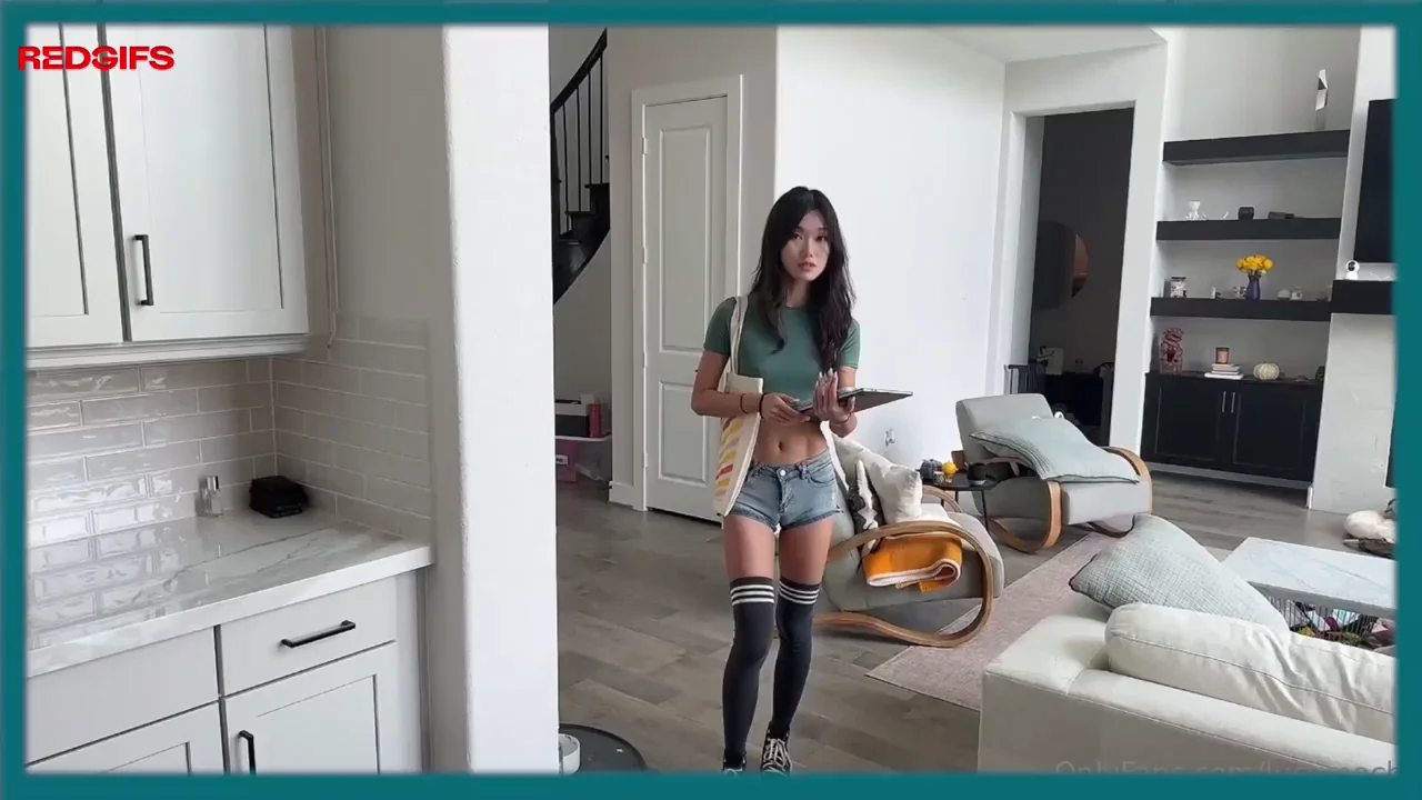 Cute Asian Study Slut Stuffed Full of Big Dick 🍑📚💦