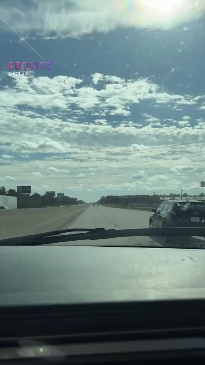Driver Babe's Risky Dildo Ride – Don't Peek Down! 🍆🚗💦