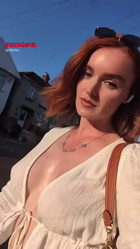 Just walking to the shops! @sweetheart.tills