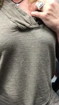 Turned off my zoom camera for a moment to make a little video (f48)