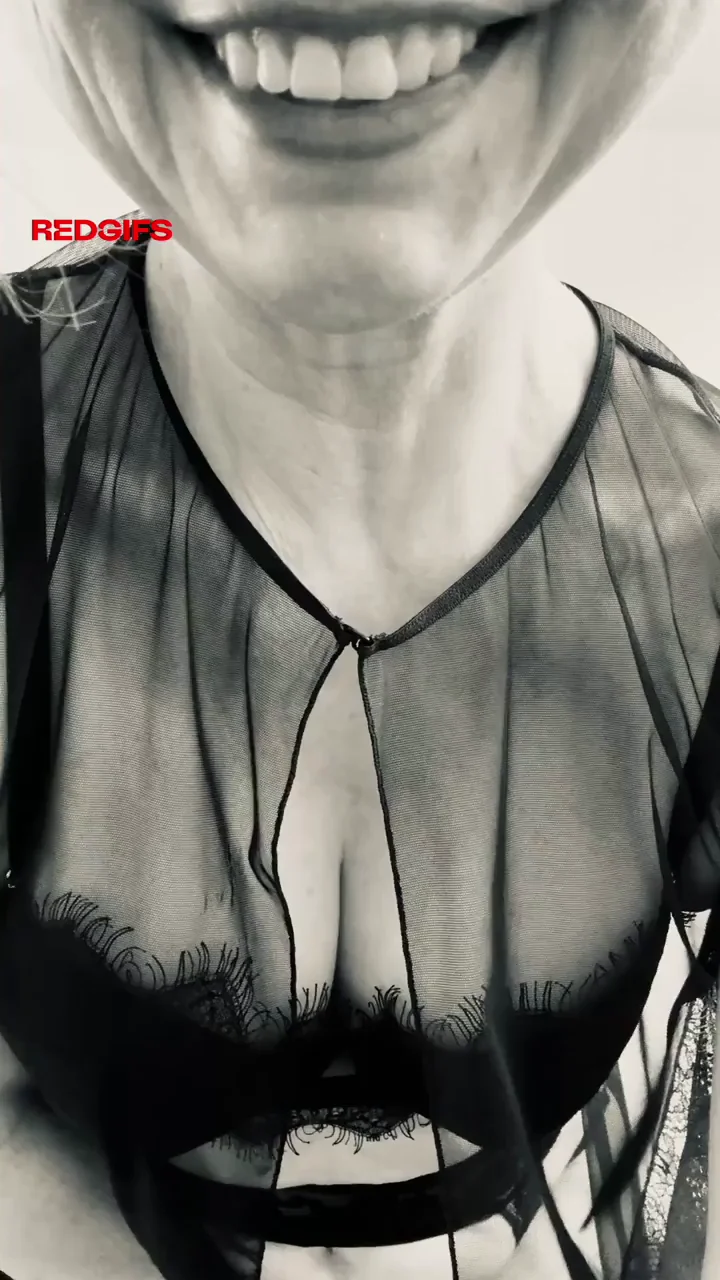 Show it, girl…(the tease, part 1)