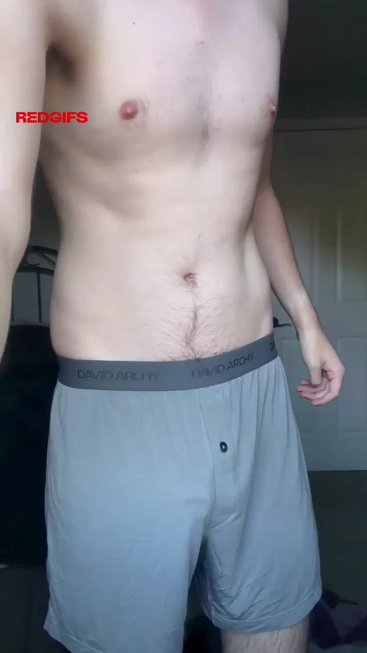 [24] Trying out boxers for the first time, I made a tent after this ;)