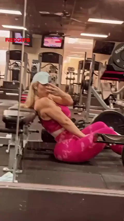 Jacked latina