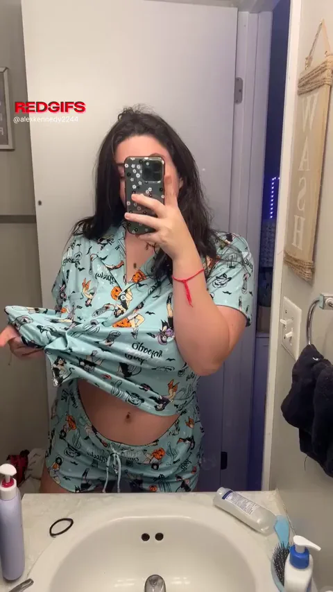Wanna Make Me Your Halloween Slut? 🍭👻🔥