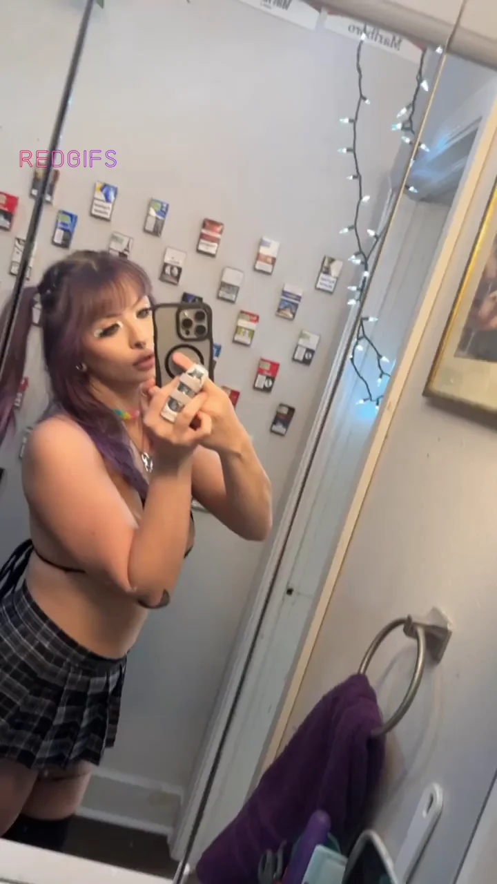 let me ride your face in this skirt