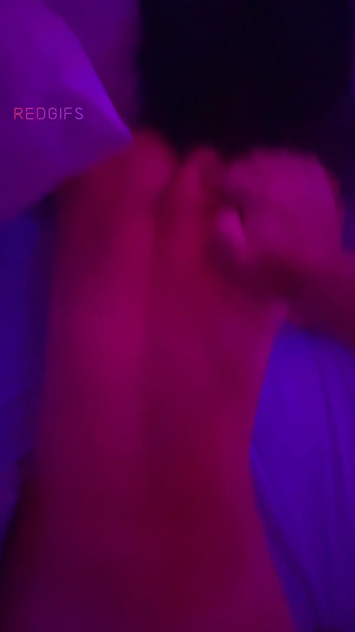 Shaky Cam Catches Thick Amateur Ass Cheeks Spread Wide