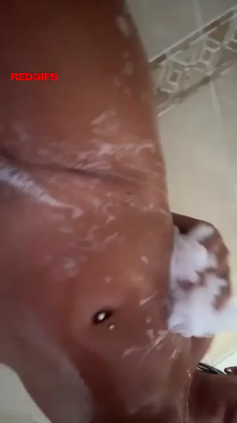 Shower Slut Begs: Fuck My Soapy Pussy Now 💦🍆
