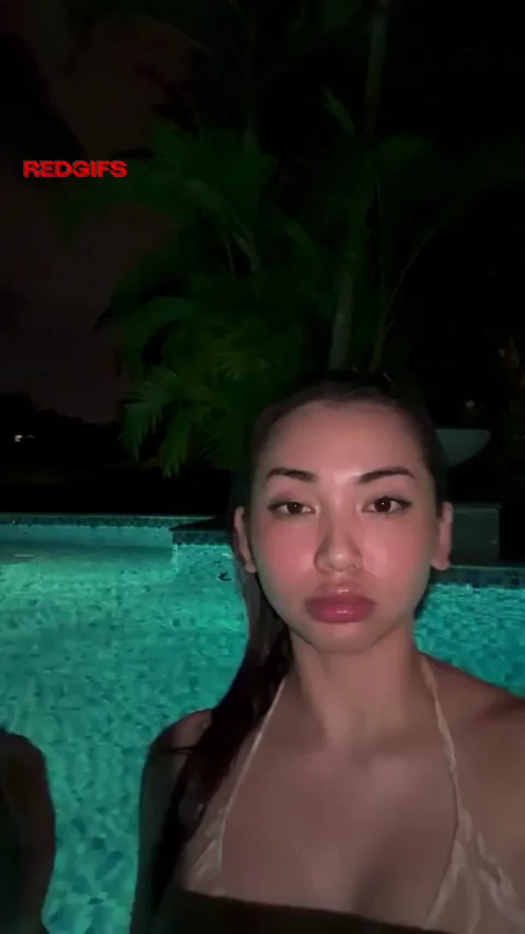 You like your girls wet or wetter?