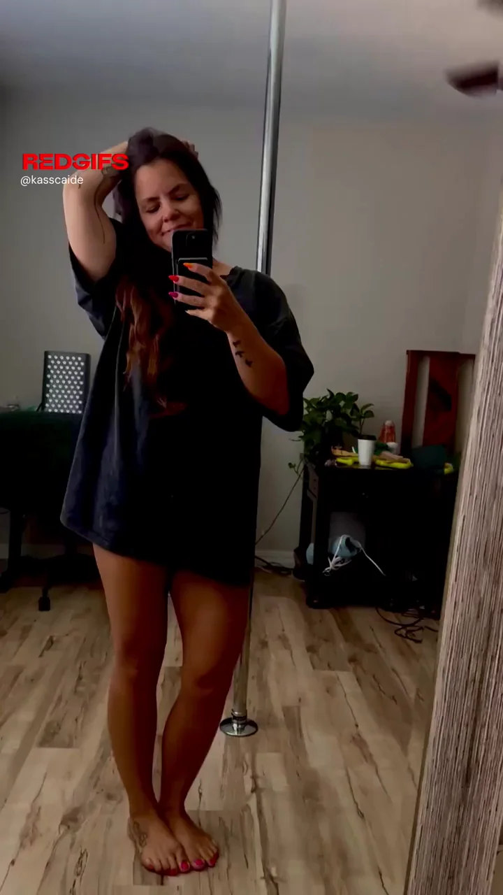 Do you also love the “bend me over” in the morning kind of home vibe 39f