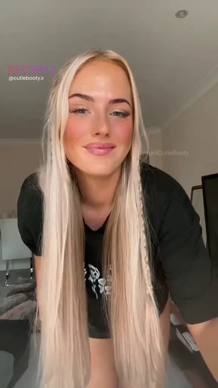 Blonde Gym Slut's Dripping Camel Toe Tease!