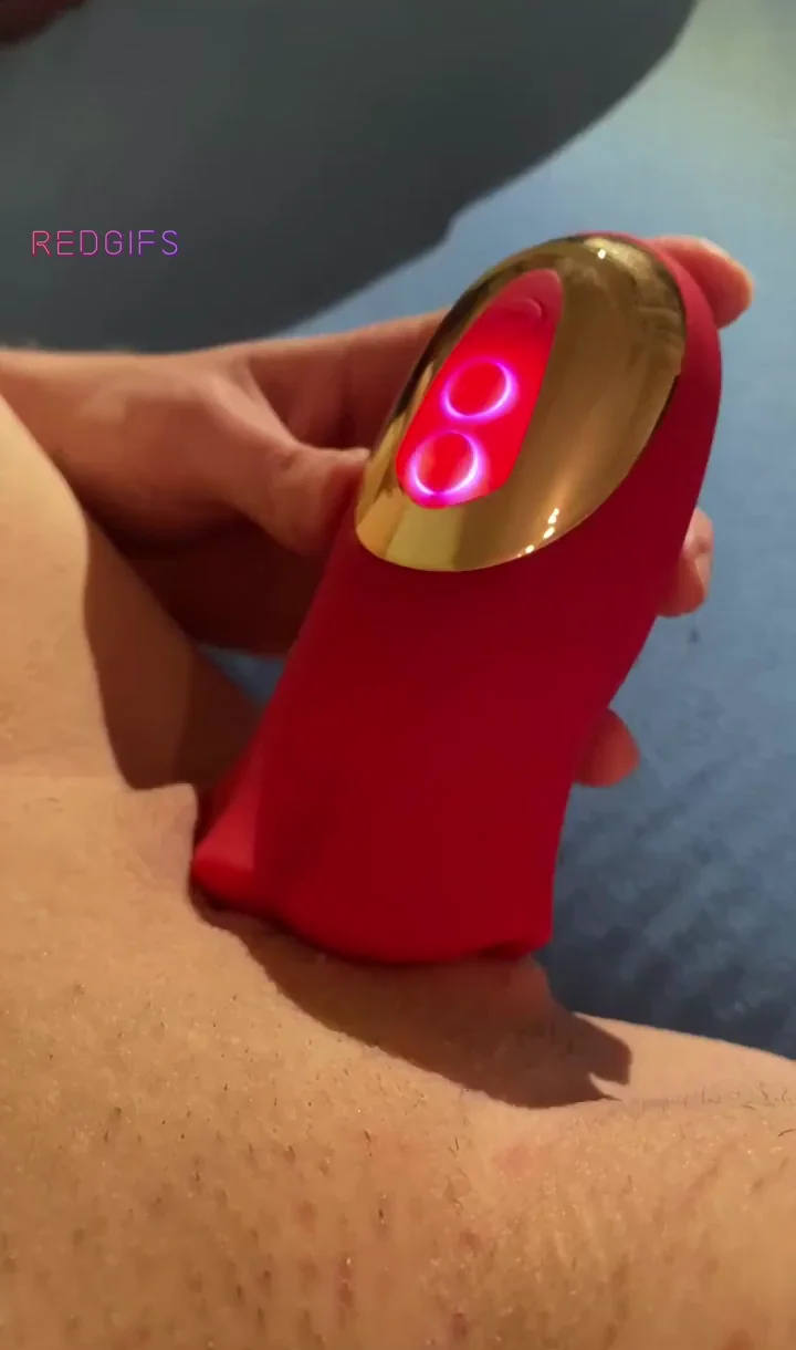 Orgasm @0:38 👅