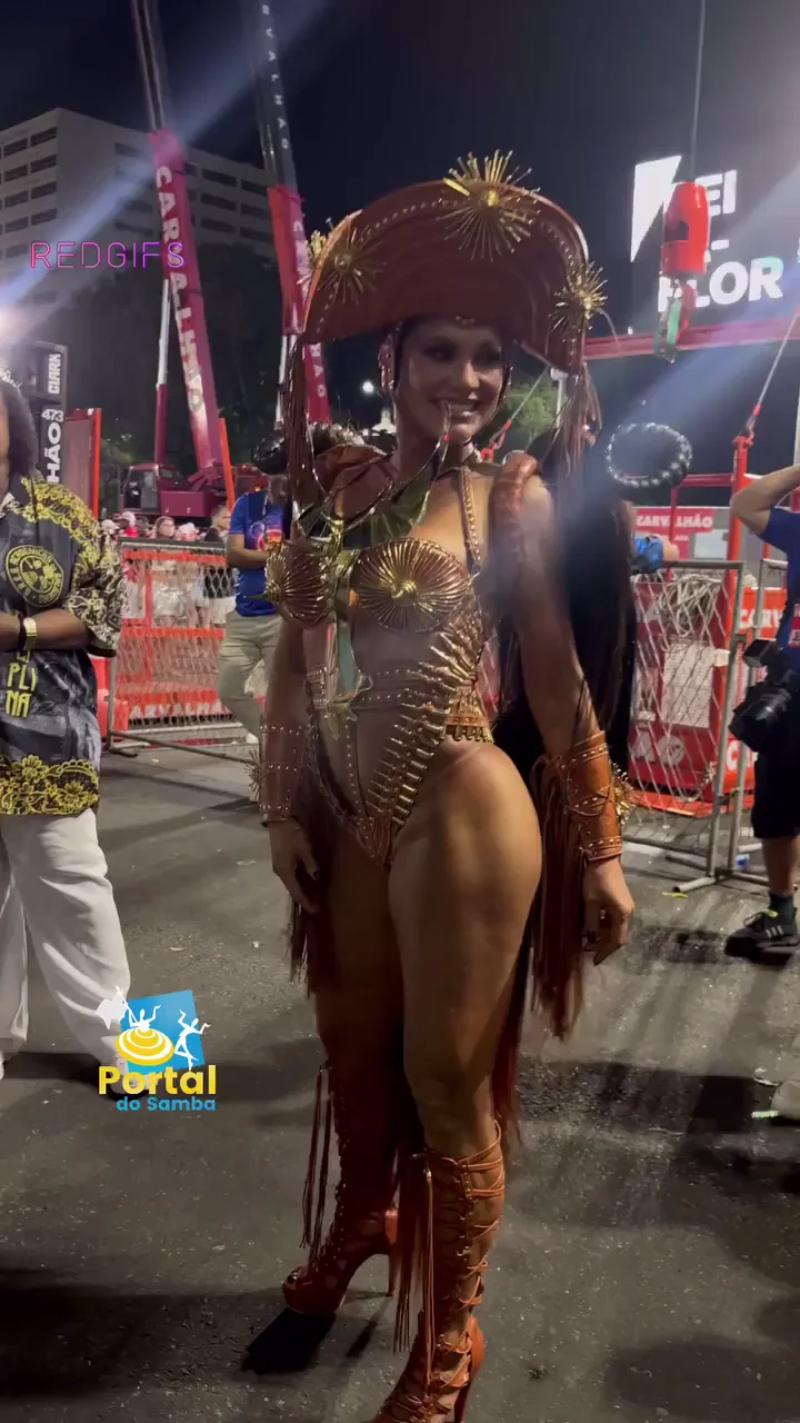 Flávia Alessandra's Steamy Carnival Thong Tease