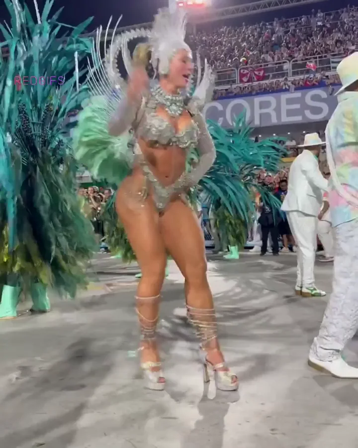 Paolla Oliveira