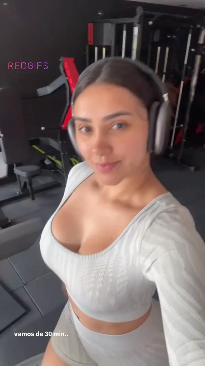 Tainá Costa