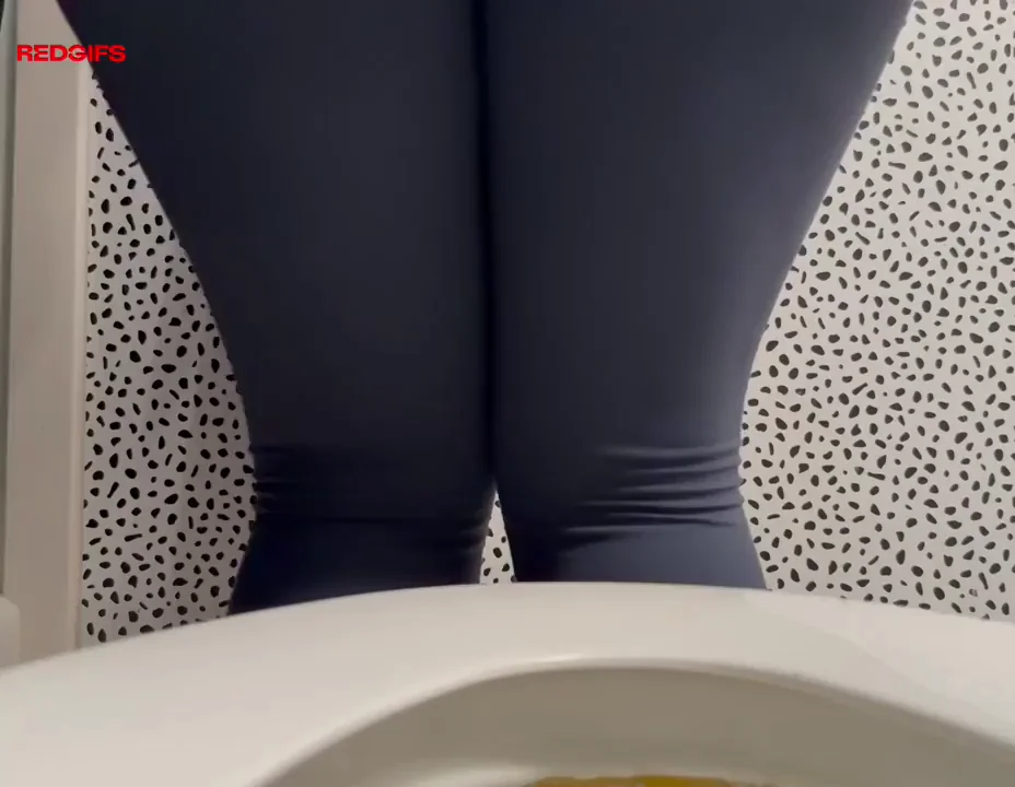 Leggings, grool, a milf desperately needing to pee. What else do you need?