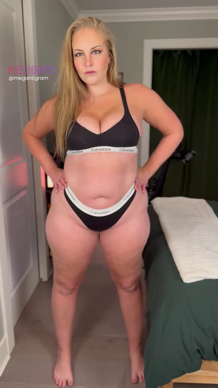 Thick PAWG Blonde MILF Teases with Massive Hips, Thighs and Jiggly Ass