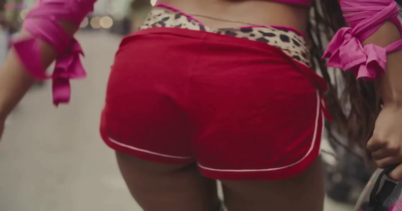 Anitta's Juicy Brazilian Booty 🍑🔥 Walking in Tiny Red Shorts