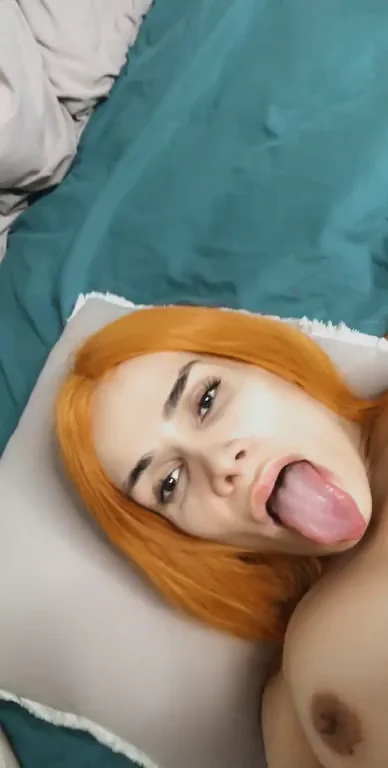 😈 Fiery Redhead Begs for Cumshot on Her Pretty Face 💦👅