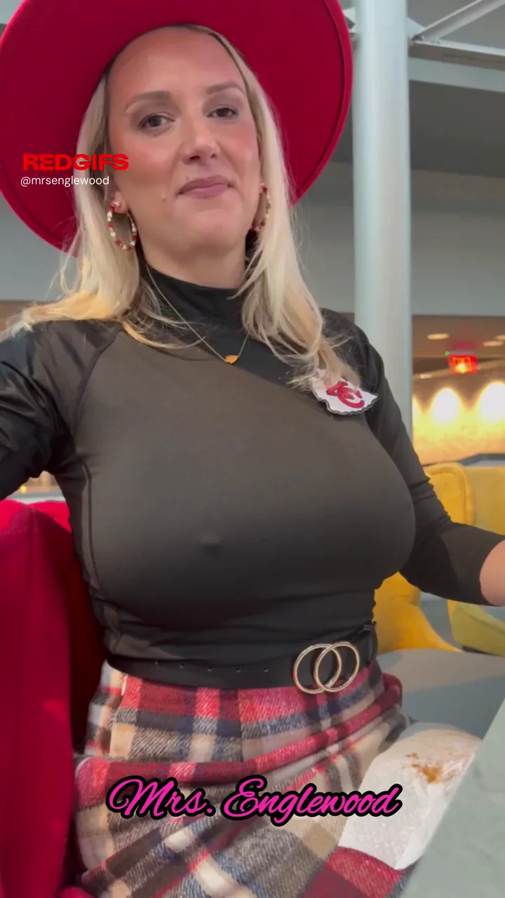 Ribs & Massive Titties Tease! 🍖🍈🍈