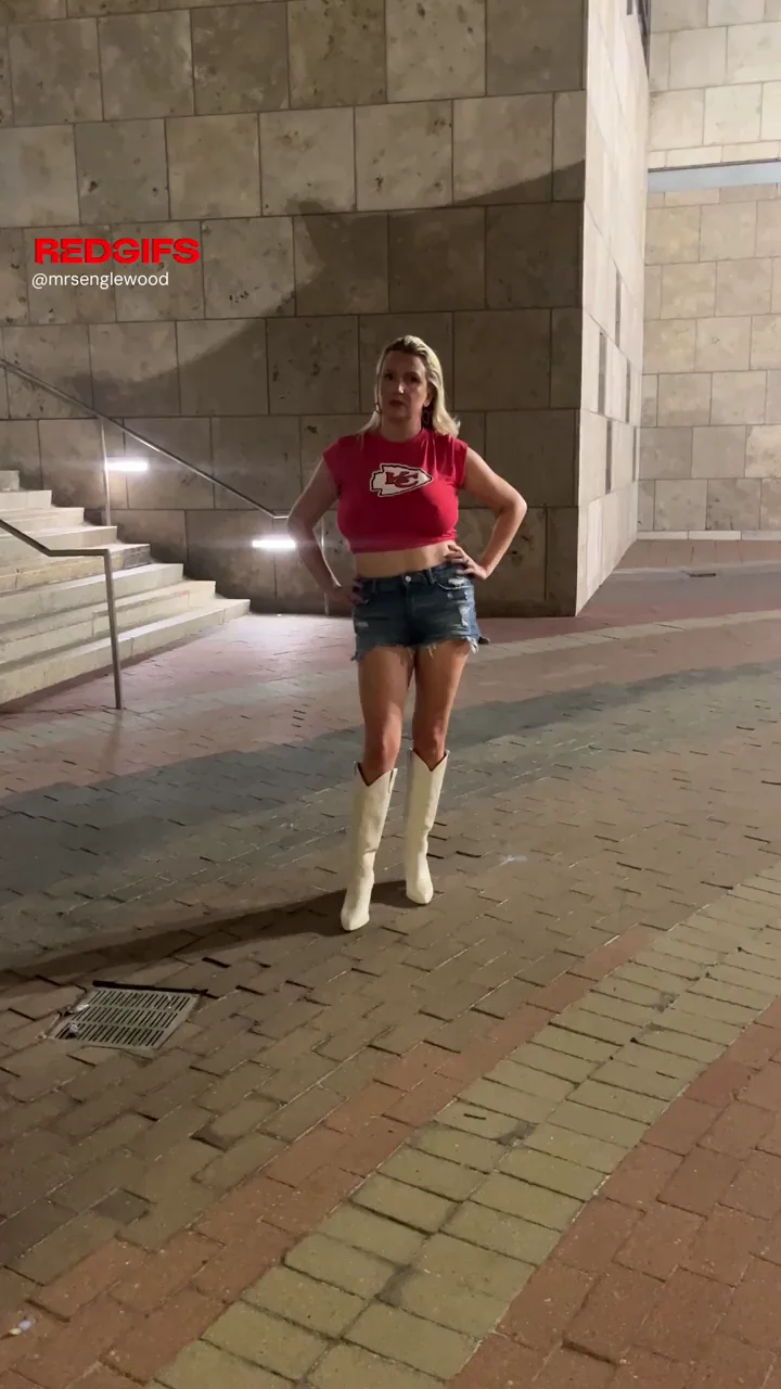 Strutting in a half shirt