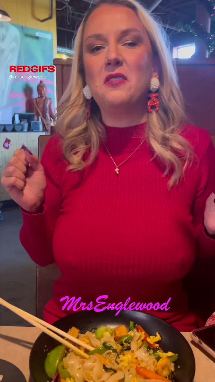 Does this dress make. my nipples look big?