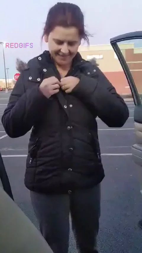 Flashing in the middle of the parking lot ;)