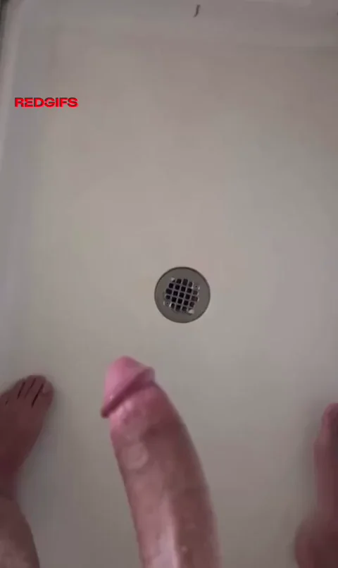 Third cumshot of the day and still cumming this much