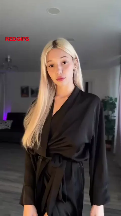 1 up = 1 tease, 1 up + comment = secret drop 🔥