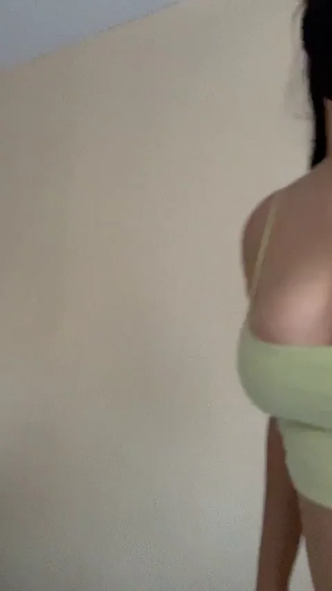 🍆 Asian Babe's Juicy Tits Begging for a Hard Suck 💦