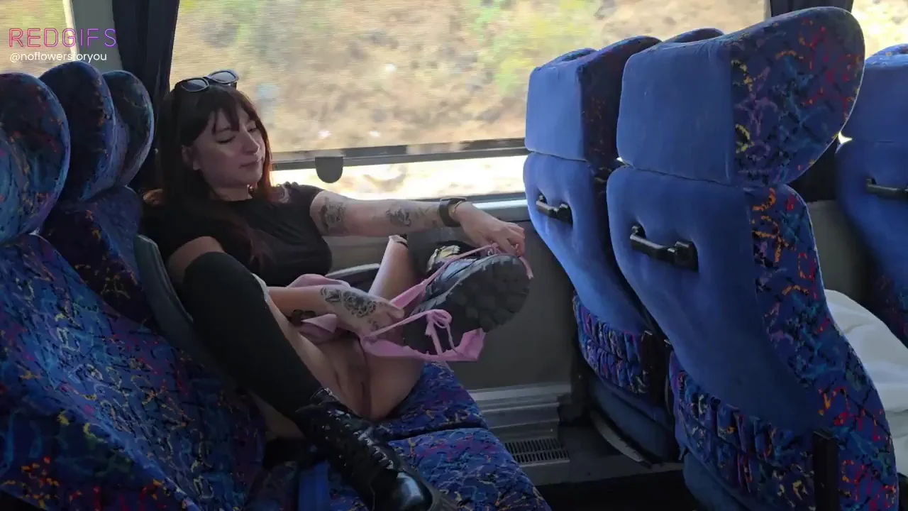 Taking your panties off on sneaky bus rides should be mandatory