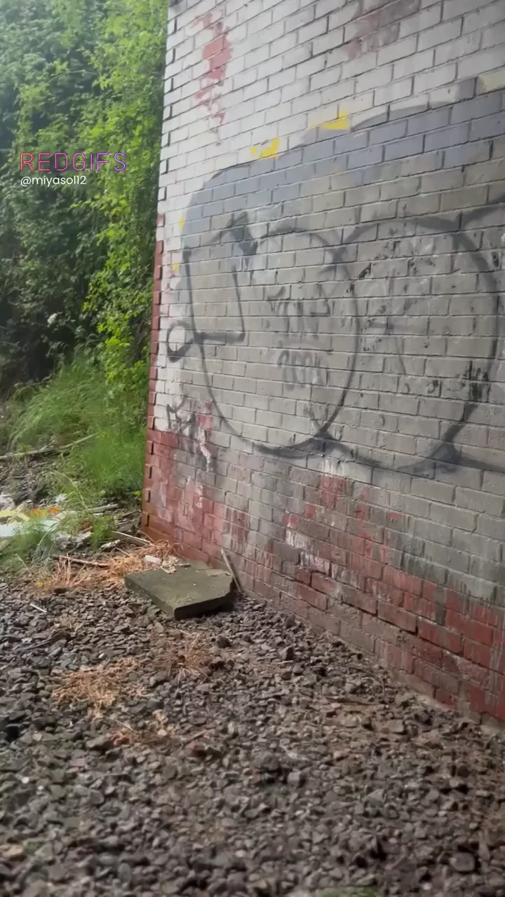Sneaky blowjob before work