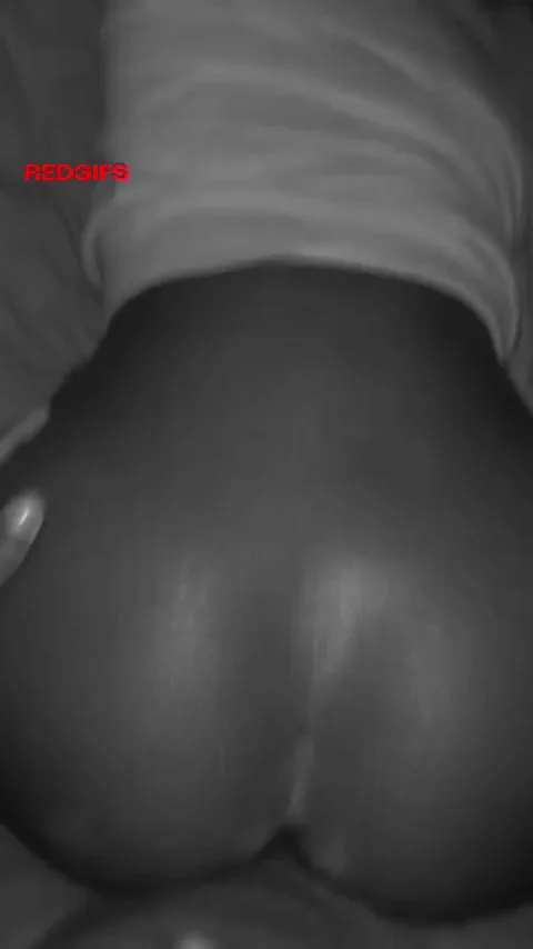 Petite Ebony Pussy Power Clapping on BBC 🍑💦