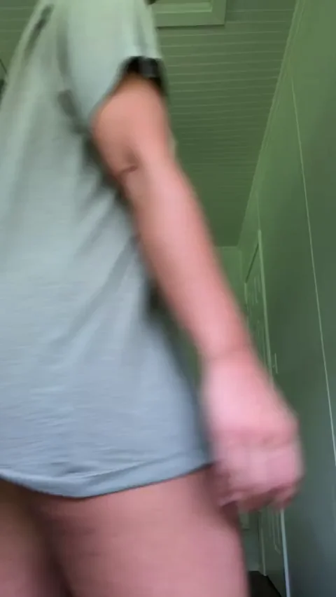 Slight cellulite, big jiggle