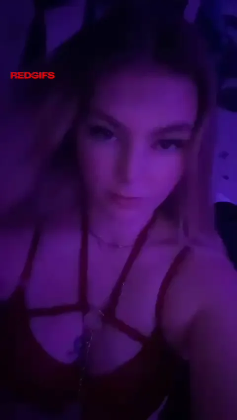 Hiii :33