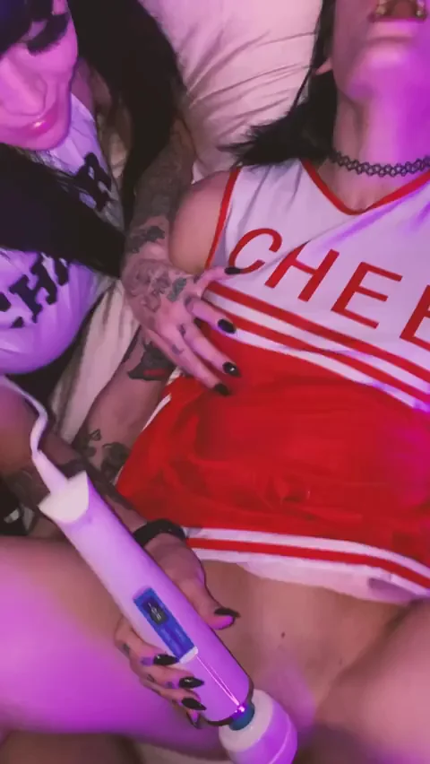 Me and my bestie cheering for cum u/gothjock216